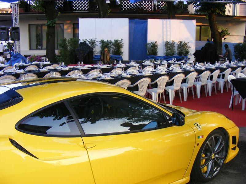 Drake Hotel Maranello Exterior foto